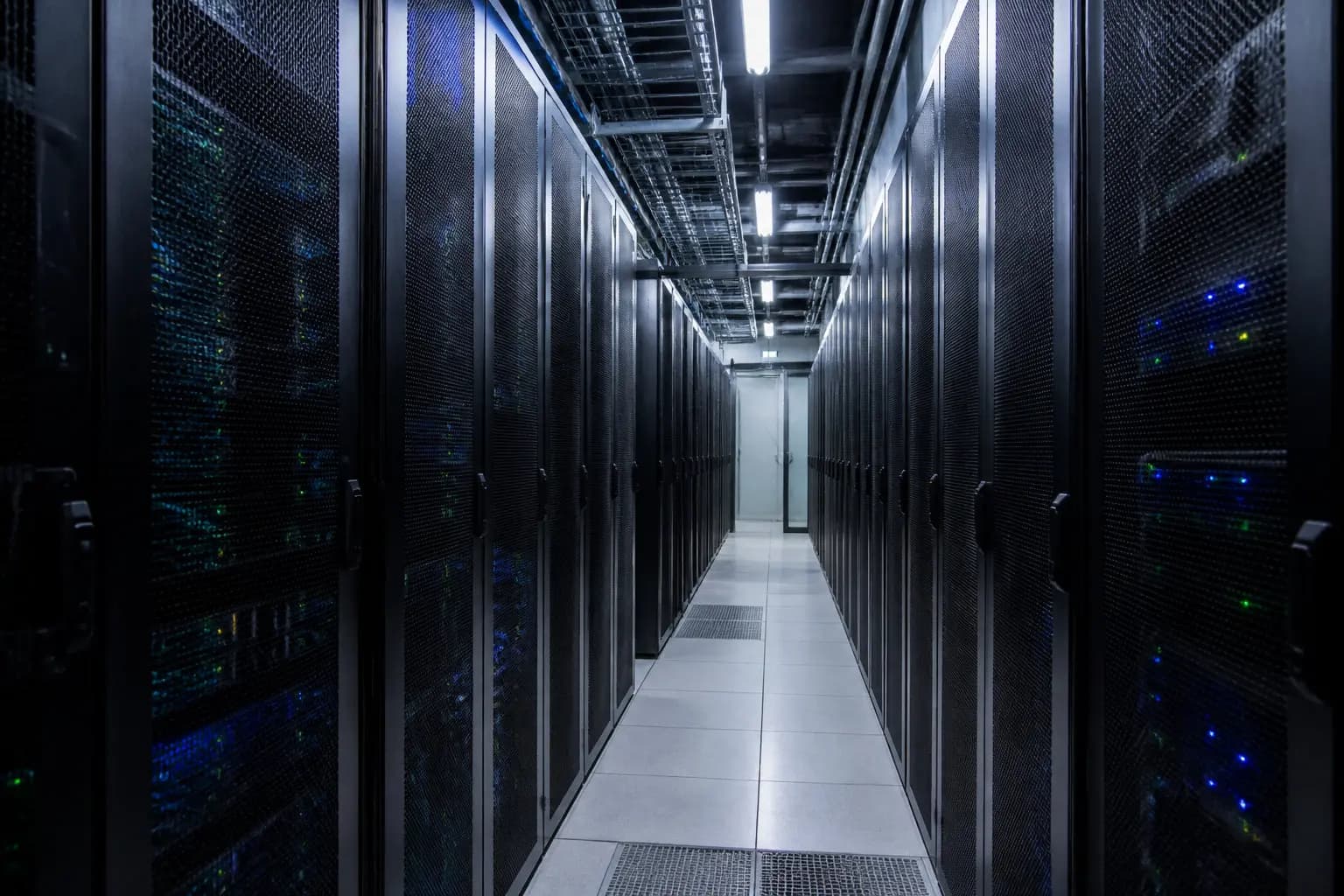Data protection and technological sovereignty for your business